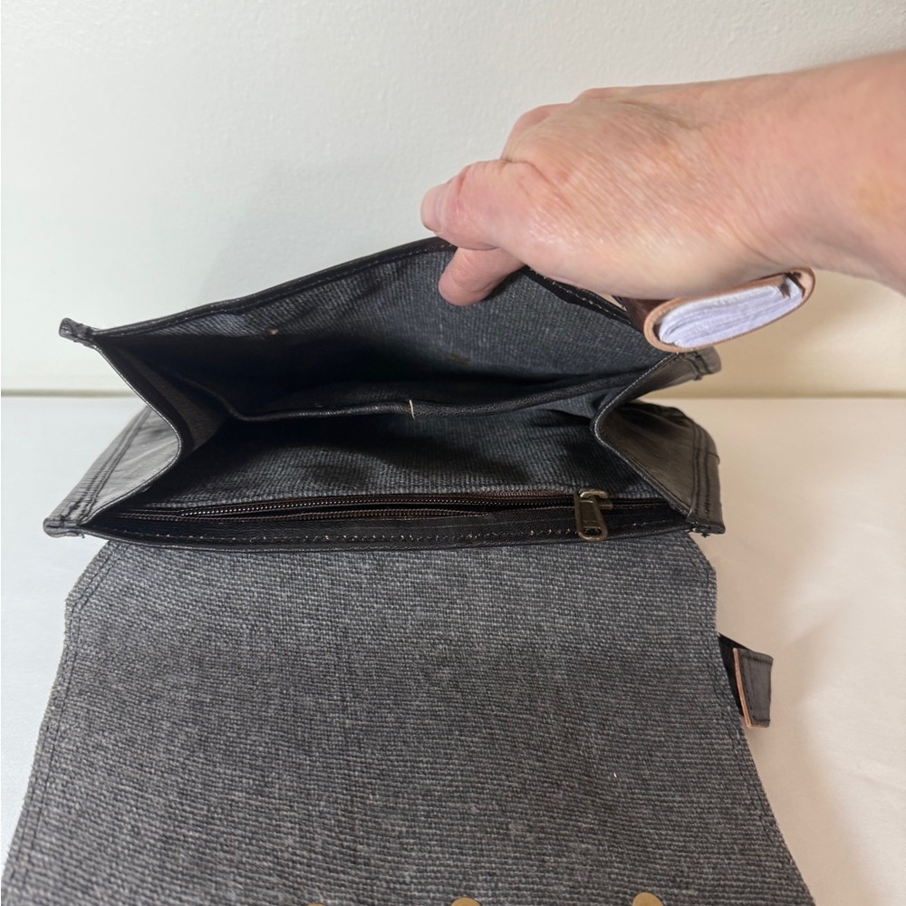 Natural World Panniers Side Bags Pair Of 2 Black Leather Motorcycle 2 Saddle Bag - Picture 6 of 12